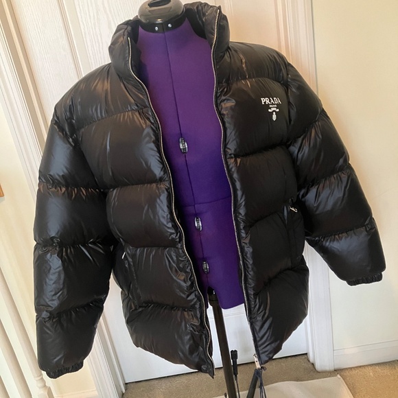 Prada Re-Nylon Puffer Down Jacket Black Size 44 New with Tags! - Picture 9 of 16
